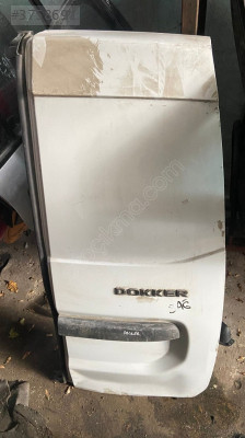DACİA DOKKER SAĞ BAGAJ KAPAĞI GÜÇMANLAR 05301378692