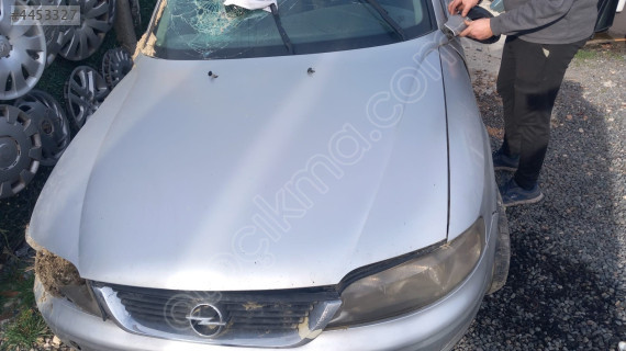 OPEL VECTRA B KAPUT.OTO ERKAN ÜNYE