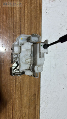 2015-2019 FİAT EGEA SAĞ ÖN KAPI KİLİDİ ORJ ÇIKMA