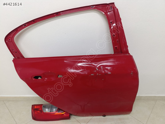 EGEA SAĞ ARKA KAPI ORJİNAL ÇIKMA