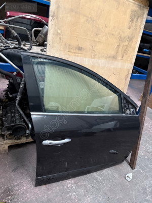 Renault Fluance sağ ön kapı çıkma orijinal