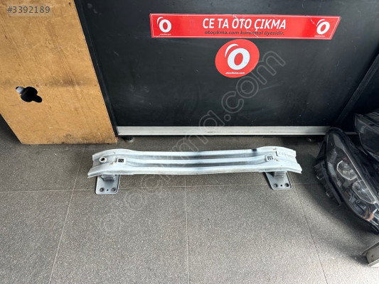 FİAT EGEA ÖN TAMPON DEMİRİ ÇIKMA ORJİNAL