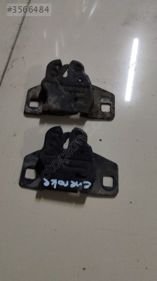 93 95 Cheroke çıkma kaput kilidi