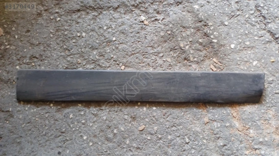 1997-2005 Volkswagen Passat B5 sağ arka kapı alt pakosu