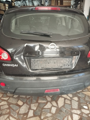 Nissan Qashqai j10 arka bagaj kapısı