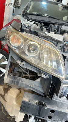 2004 INFİNİTİ FX35 SAĞ FAR XENON