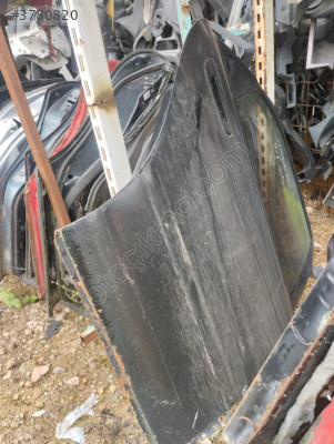 Mazda 626 sağ arka kapı
