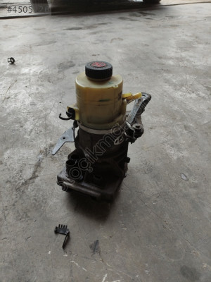 491100616R Trafik 3 Direksiyon pompa