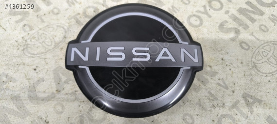 NİSSAN QASHQAİ J12 2022 2026 ÖN ARMA CAM ORJİNAL 62890-6US0A
