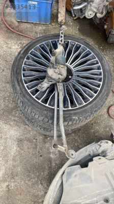 MERCEDES CLS 350 ÖN CAM SİLGİ MEKANİZMASI OTO FEDAİ