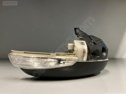 PEUGEOT 508 SAĞ AYNA SİNYALİ ORJİNAL 232635139