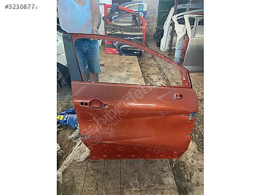 Renault captur sağ arka kapı