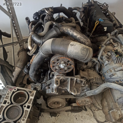 VOLKSWAGEN SHARAN 1.9 TDİ GARANTİLİ MOTOR