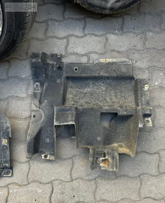 VW TRANSPORTER T5 T6 04-15 TABAN KAPLAMA ARKA 7H0825216 7H0825216