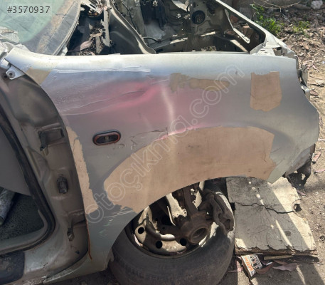 RENAULT KANGOO 2 2004-2008 SAĞ ÖN ÇAMURLUK