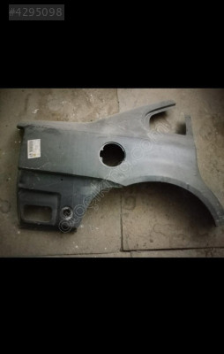 PASSAT 98 SAĞ ARKA ÇAMURLUK