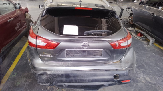 NİSSAN QASHQAİ BAGAJ KAPAĞI ORJİNAL SÖKME (HATASIZ) DOLU