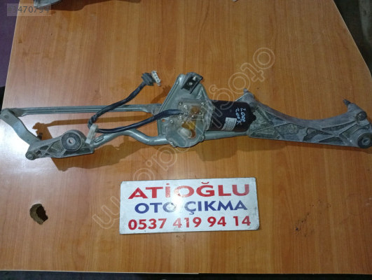 Mecedes c200 silecek motoru  2000-2004