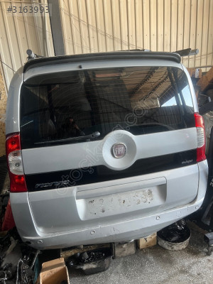 FİAT FIORINO ÇIKMA ORJİNAL HATASIZ BAGAJ KAPAĞI
