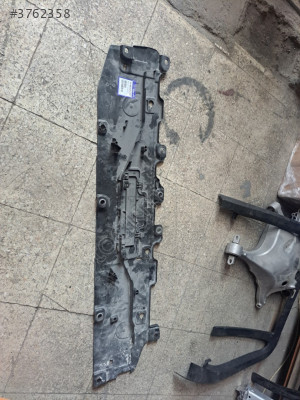 Xc60 volvo alt taban sacı muhafazasi sıfır