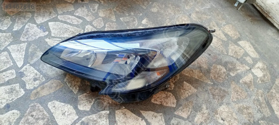 OPEL CORSA E SOL ÖN FAR 2016 ÇIKMA PARÇA