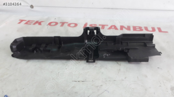 BMW E90 RADYATÖR ÇERÇEVESİ 17107524912