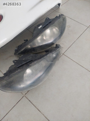 206 Model Peugeot İçin Sağ Ön Far - Oto Çıkma Parçaları