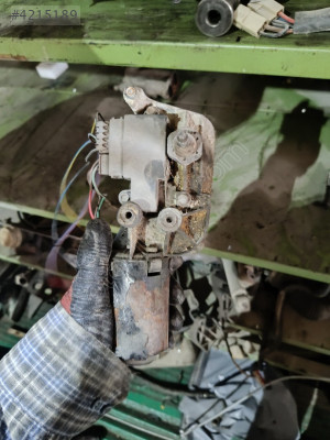 uno ön silecek motoru .kargo dahil son 1250tl