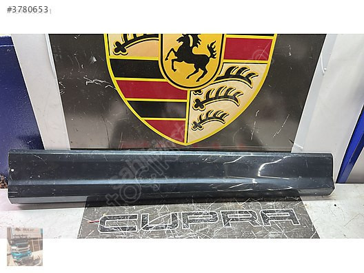 AUDİ Q2 SAĞ ÖN KAPI BANDI 81A853960