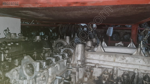 TOYOTA YARİS 1.4 ÇIKMA ORJİNAL SİLİNDİR KAPAĞI ÇAVUŞOĞLU