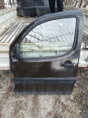Fiat doblo sol ön kapı