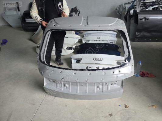 HYUNDAİ İONİQ 5 GRİ BAGAJ KAPAĞI ORJINAL HATASIZ