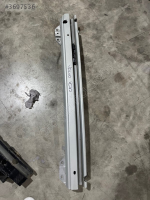 VOLVO XC40 TAMPON DEMİRİ ORJİNAL ÇIKMA PARÇA