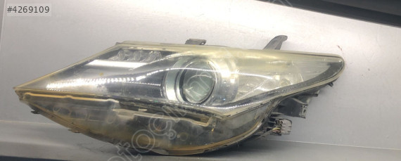 TOYOTA AURİS ORJİNAL ÇIKMA SOL FAR M