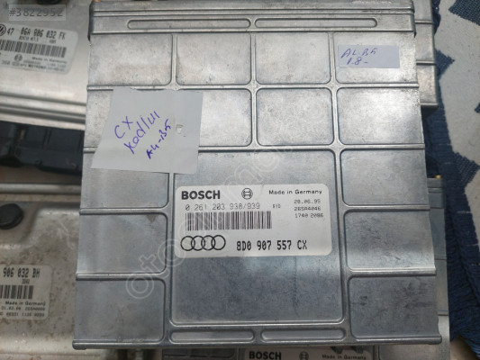 AUDI A4 B5 MOTOR BEYNİ 8D0 907 557 CX
