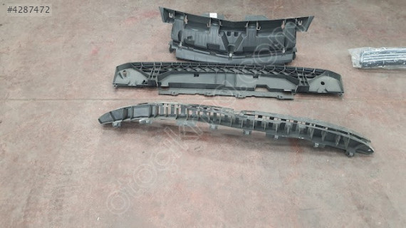 renault kangoo 08/13 ön panjur destegi darbe emici alt karlık