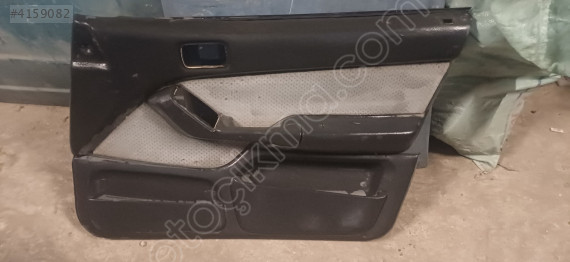 MİTSUBİSHİ LANCER SAĞ ÖN KAPI DÖŞEMESİ