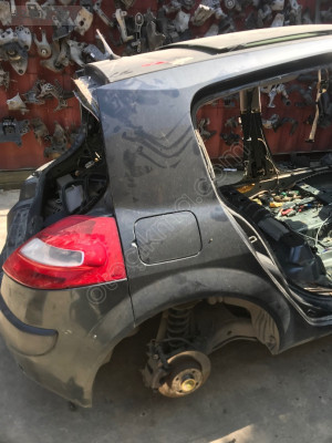 Renault Megan 2 Hb Dış Depo Kapağı