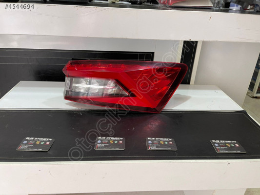 SKODA KODİAQ SAĞ ARKA STOP