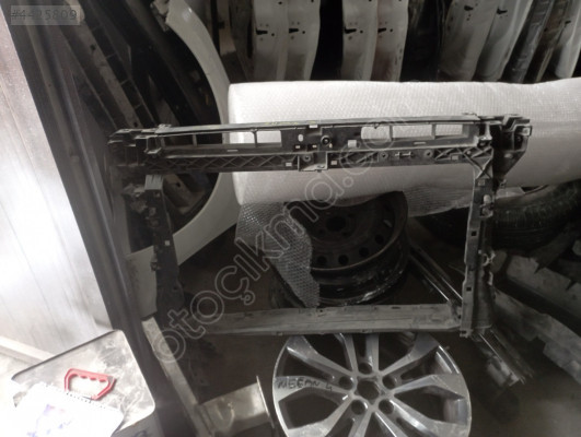 2016 model skoda super b on panel