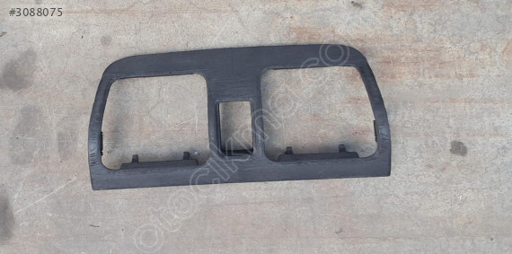 Mazda 323 HB Orta kalorifer Üfleme Çercevesi