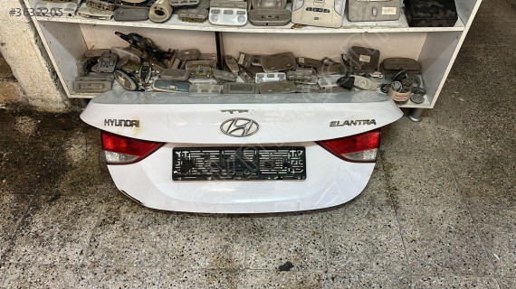 2012-2015 Hyundai Elentra Beyaz Orjinal Çıkma Bagaj Kapağı