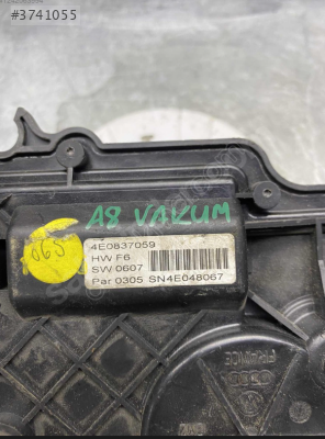 AUDİ A8 VAKUM ORJİNAL ÜRÜN ADETLİ