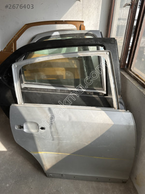 CITREON C4 SAĞ ARKA KAPI