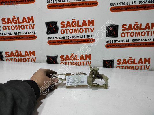 KİA RİO 12-17 ÇIKMA SAĞ ÖN KAPI KOLU TUTUCU BRAKETİ