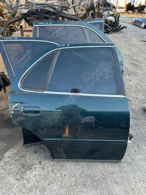 TOYOTA CAMRY SAĞ ARKA KAPI ÇIKMA ORJİNAL