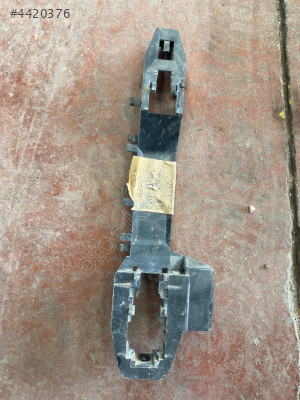 2017 MİTSUBİSHİ L200 SOL ARKA İÇTEN AÇMA KOLU BRAKETİ