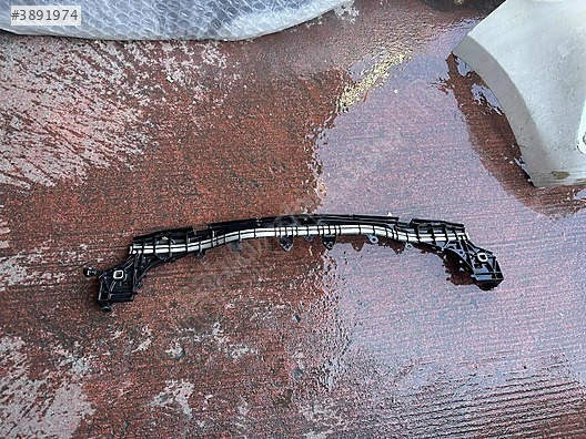 a2056203801 w205 ön panel braketi çıkma ORJİNAL c180 c200