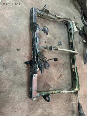 TOYOTA COROLLA ÖN PANEL MERT OTO