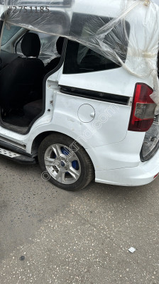 FORD COURİER SOL ARKA ÇAMURLUK ORJ ÇIKMA